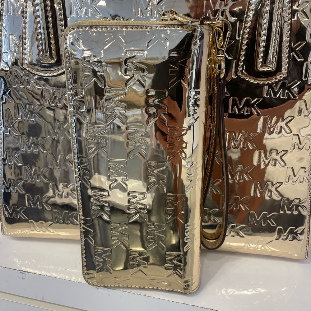 MICHAEL KORS Jet Set Lg Metallic Logo Debossed Continental Wallet Wristlet Phone - Picture 7 of 16